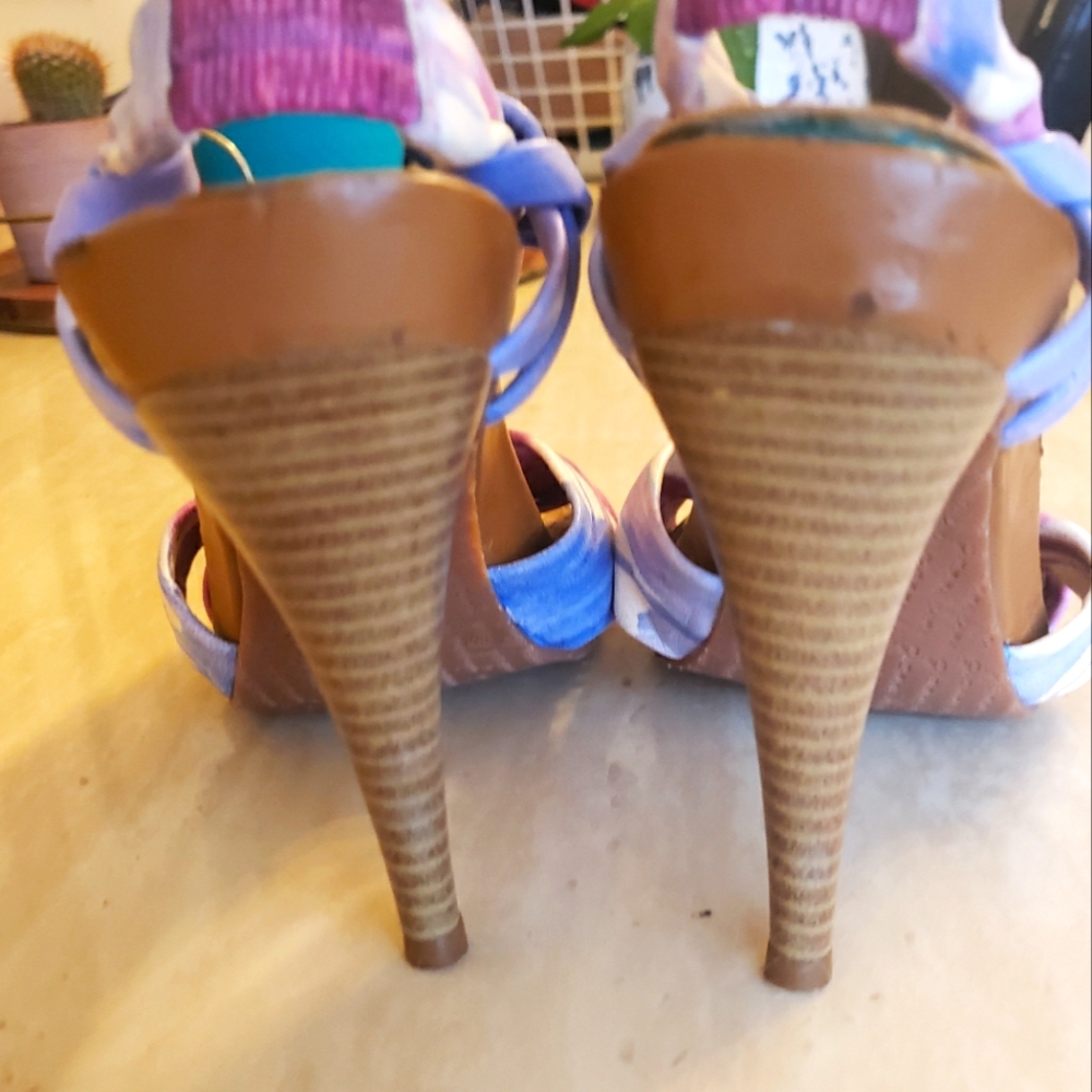 Summer Heels - image 4